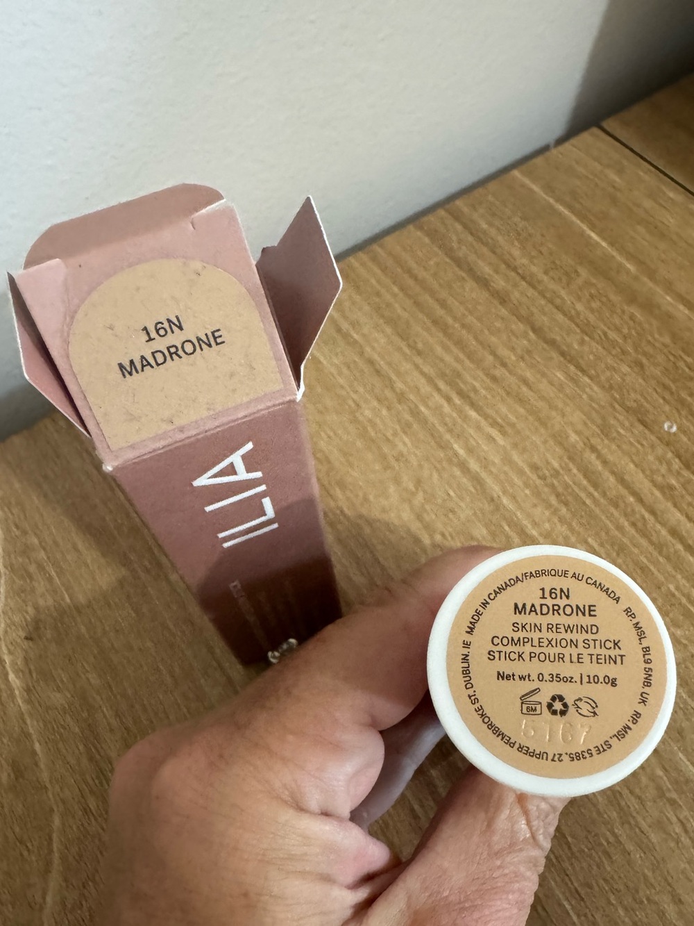 ILIA Skin Rewind Complexion Stick 16N Madrone - Picture 4 of 8